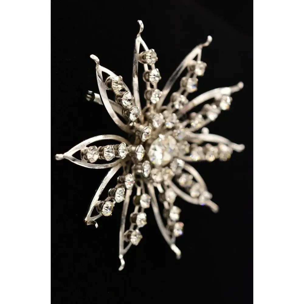 Vintage Crystal Flower Pin Brooch Baguette Prong Rhinestone Silver 1960s BinAL